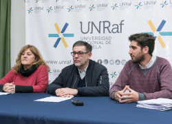 BECAS_2018_04